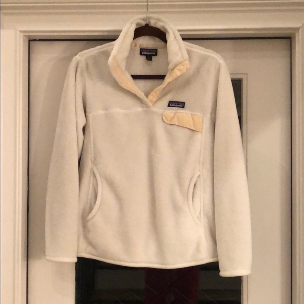 Patagonia pullover white